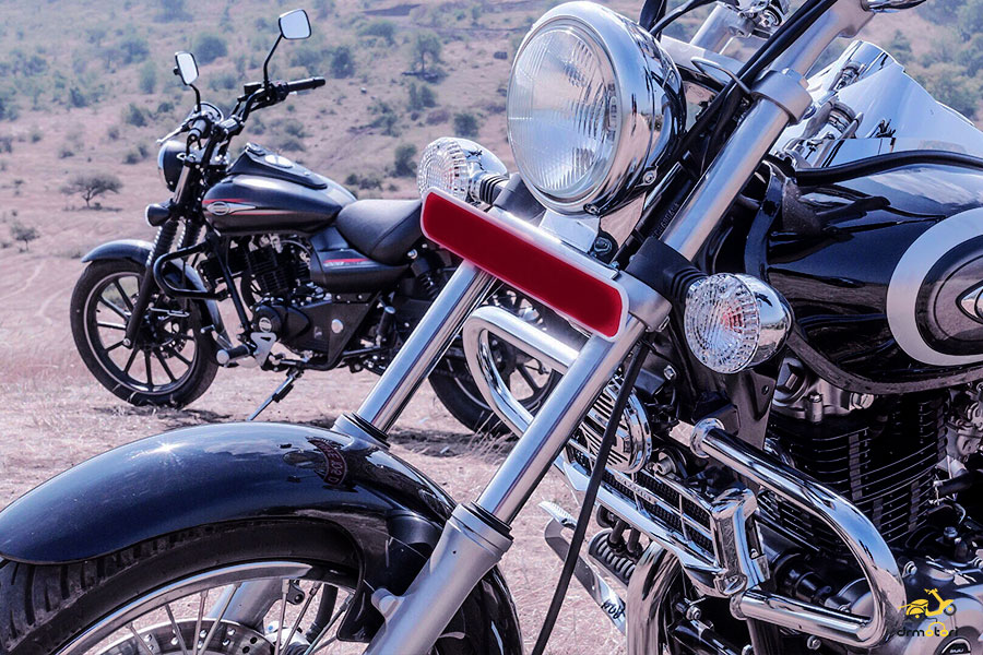 بررسی باجاج اونجر 220